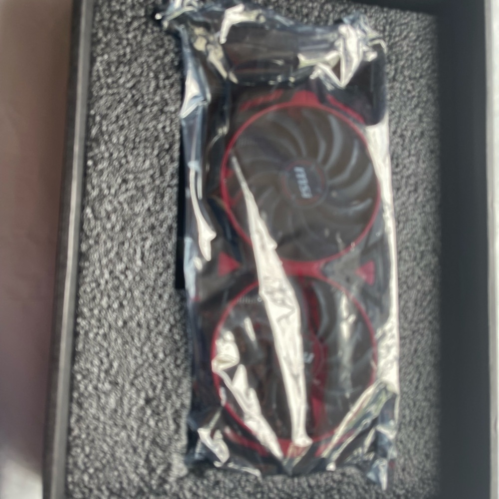MSI Radeon RX 570 ARMOR MK2 8G OC Graphics Card - Picture 6 of 13